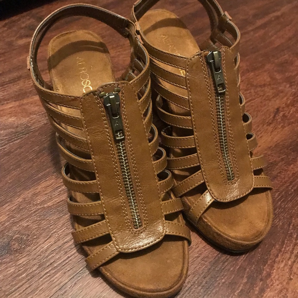 Aérosoles brown wedges / sandals